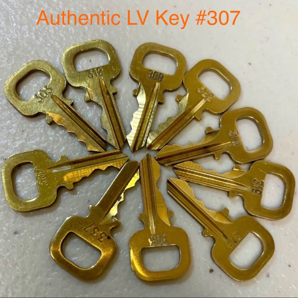💯 Auth LV Spare Key #307